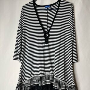 Aster by Firmiana Blouse